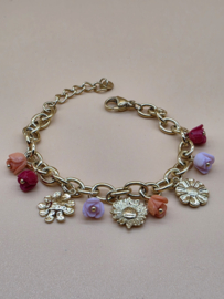 Armband met acetaat bloemige roos bedeltjes