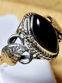 Echt zilveren ring met onyx maat 19.5