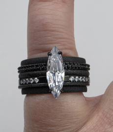 ixxxi ring compleet, maat 17.5 met limited edition basisring.