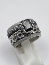 ixxxi ring compleet, maat 17 met limited edition basisring.