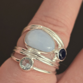 Echt zilveren  ring met Blauwe agaat, saffier en Topaas, maat 19