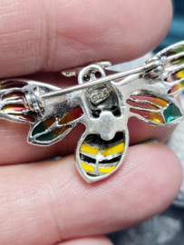 925 zilveren broche, met Robijn.