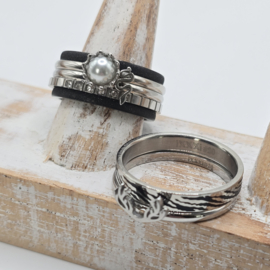 Prachtige ixxxi ring set compleet maat 19.5 en 10mm 25-248