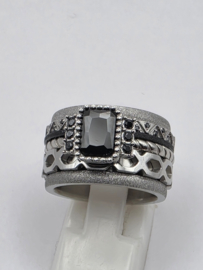 ixxxi ring compleet, maat 17 met limited edition basisring.