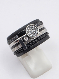 ixxxi ring compleet, maat 18.5  met limited edition basisring.