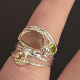 Echt zilveren  ring met Citrien en Peridoot, maat 17.5