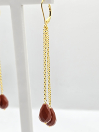 Echt zilveren oorbellen met rode jasper in goud plating