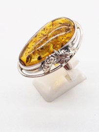 Echt zilveren ring met Barnsteen, een kunstwerk!!