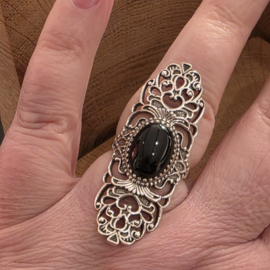 ring echt zilver met zwarte onyx. Maat 18.5