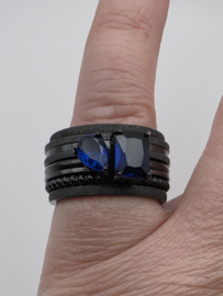 ixxxi ring compleet, maat 19 met limited edition basisring.