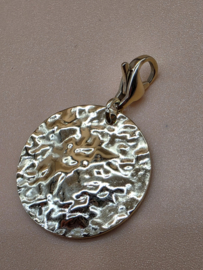 RVS charm, rond. Fantasie. Goud.