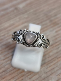 Echt zilveren ring met rozenkwarts maat 19