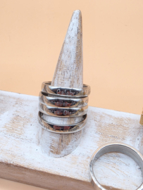 ixxxi ringen set compleet maat 18. 1 basis en 13 vulringen. 20268