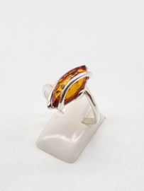 Prachtige echt zilveren ring met Barnsteen, maat 19
