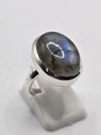 Echt zilveren ring met Labradoriet maat 16.5