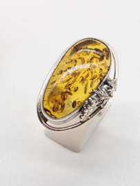 Echt zilveren ring met Barnsteen, een kunstwerk!!