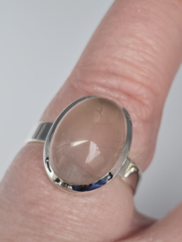Echt zilveren ring met rozenkwarts maat 20.5