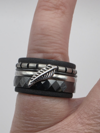 ixxxi ring compleet, maat 18.5 met limited edition basisring.