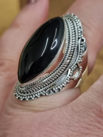 ring echt zilver met zwarte onyx. Maat 18