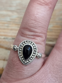 Echt zilveren ring met onyx maat 16.5