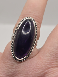 Zilveren ring Amethist maat 18