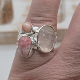 Prachtige echt zilveren ring Rozenkwarts en Rhodochrosiet. Maat 18.5.