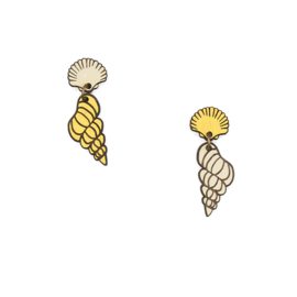 Materia Rica - Golden Seashell Earrings