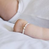 Armband met letter | Baby | LOVY Lovely letters parels