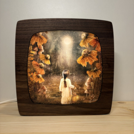 Guiding Light | I Iris Esther