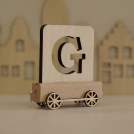 G | Houten lettertrein