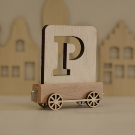 P | Houten lettertrein