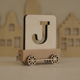 J | Houten lettertrein