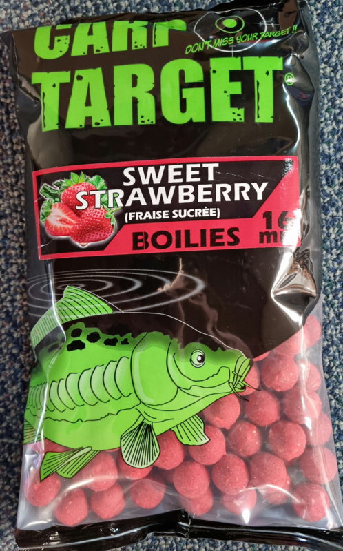 Bouillette FUN FISHING Carp target - Sweet strawberry 20mm - 800Gr