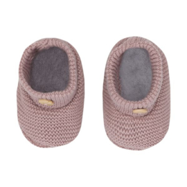 Klein gebreide slofjes fawn 241