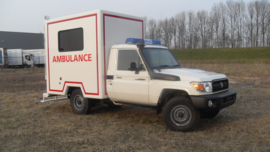 Toyota Land Cruiser HZJ79 ambulance