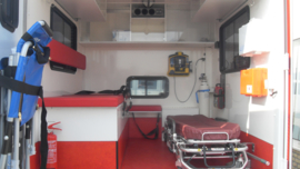 Toyota Land Cruiser HZJ79 ambulance