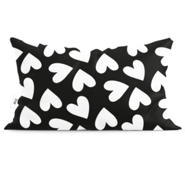 Buitenkussen | XXL | 60 x 40 CM | Hearts on black
