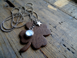 Ketting Klaver Chocolate