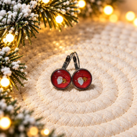 Kerstman en rendier - oorhangers - zilverkleurig met glas cabochon