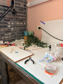 Sieraden van polymeerklei: Uniek, vederlicht en handgemaakt