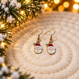 Kerstman goud - oorbellen - geëmailleerd rood met wit