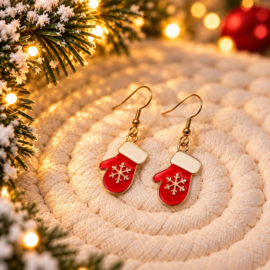 Kerst wantjes goud - oorbellen - geëmailleerd rood met wit