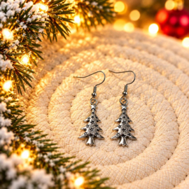 Kerst Spar - oorbellen - zilver met sterretjes