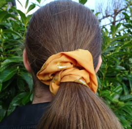 Scrunchie Orange Feather