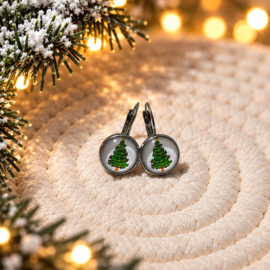 Kerstboom - oorhangers - zilverkleurig met glas cabochon