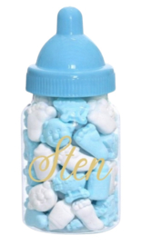 babyflesje gevuld met baby schuimpjes