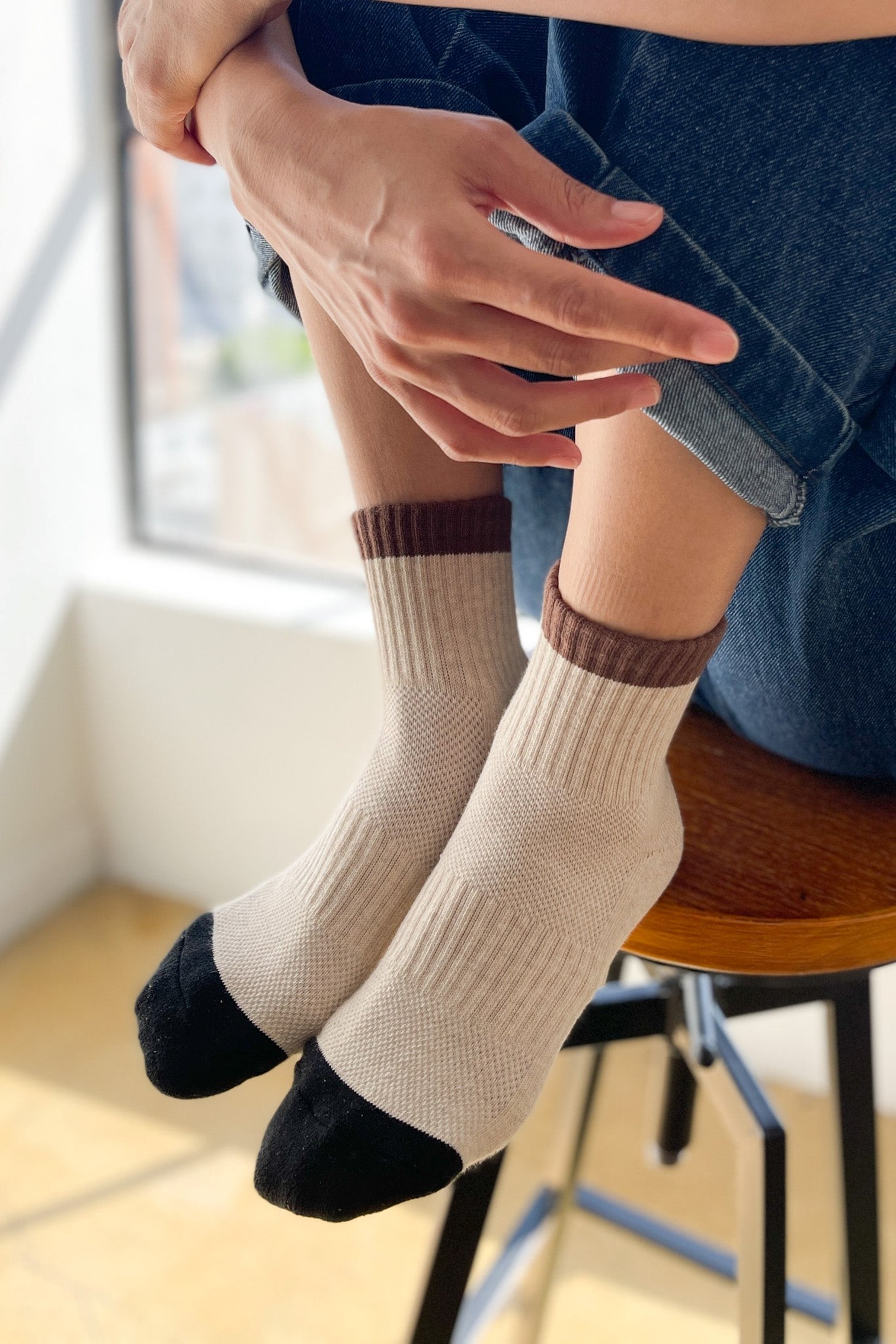 LE BON SHOPPE_Color Block Girlfriend Socks - Black Coffee