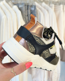 Posh sneakers Minion | Truffel