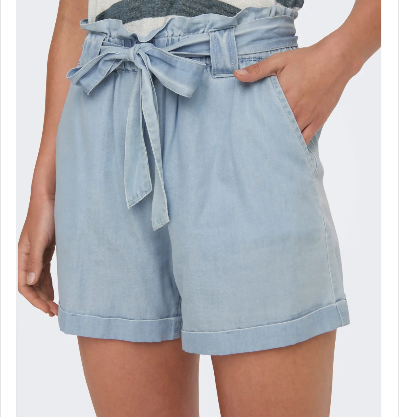 Short Bea - Lichtblauw