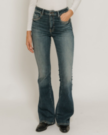Flared jeans Novi • Velenna